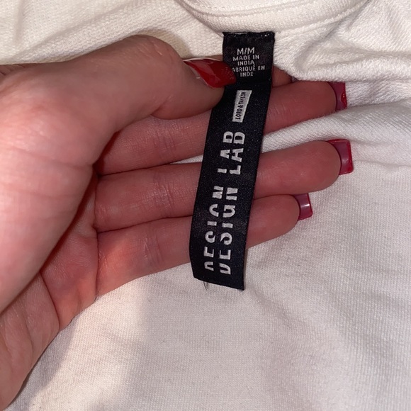 Design Lab Top Size M NWOT - Picture 2 of 3